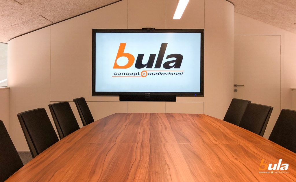 Salle de conférence avec écran tactile Legamaster